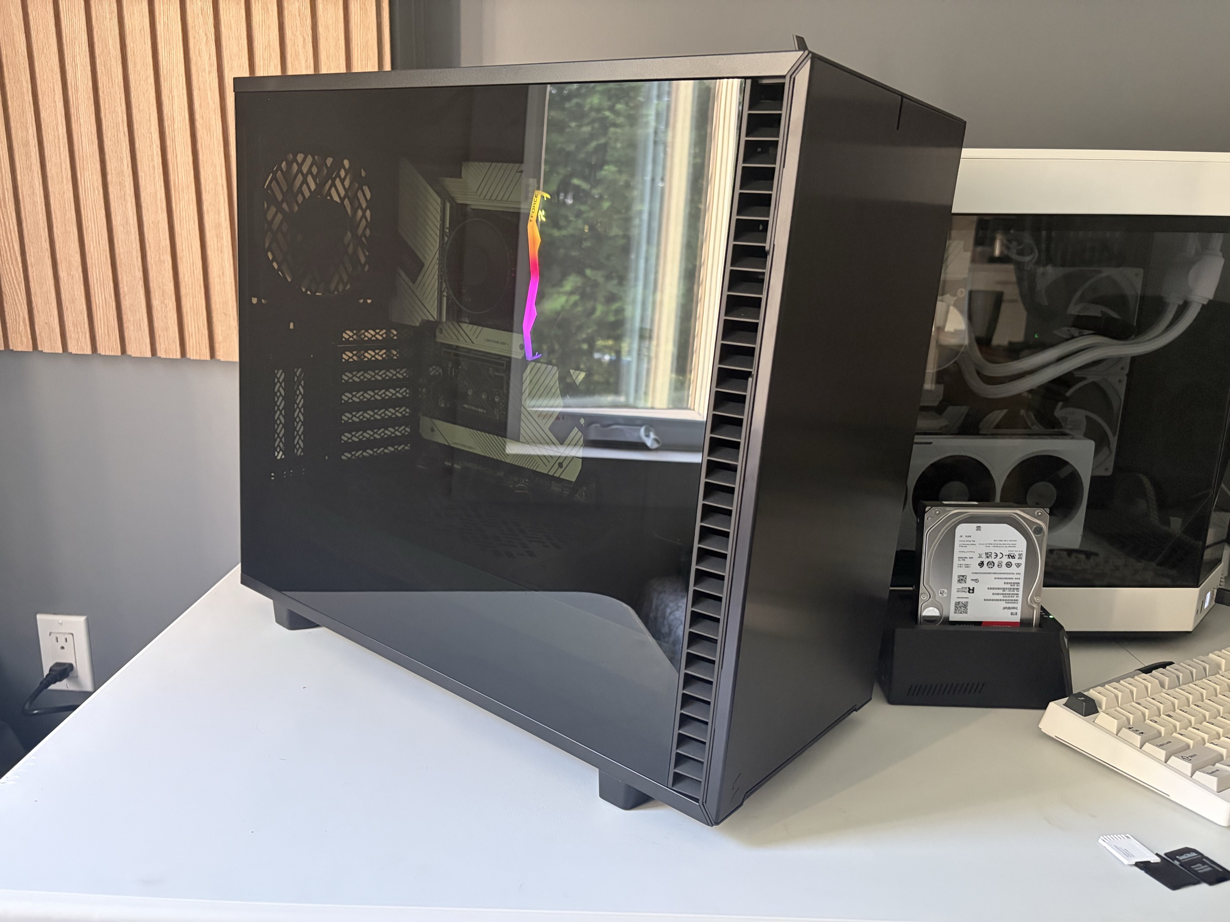 The finished home server in its Fractal Design Define 7 case